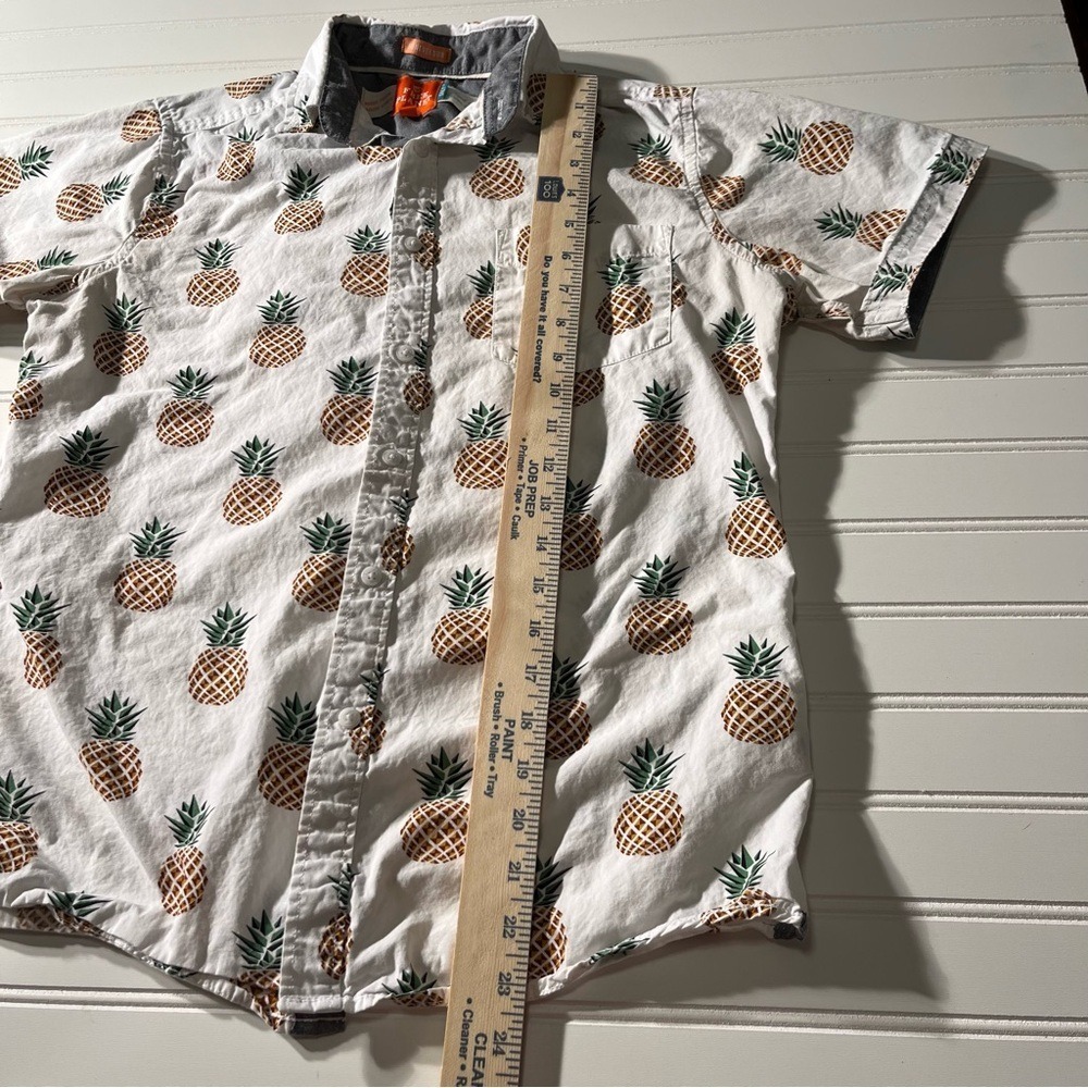 Whimsical Free Planet Pineapple 100% Cotton Button Up Shirt sz S - Picture 6 of 7